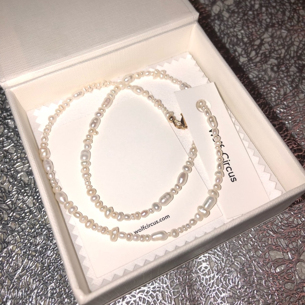 Wolf Circus
Renata Pearl Necklace